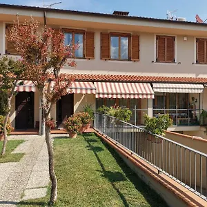  Casa vacanze Camelia Spaziosa E Luminosa Con Giardino Recintato